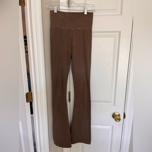 brandy melville yoga pants